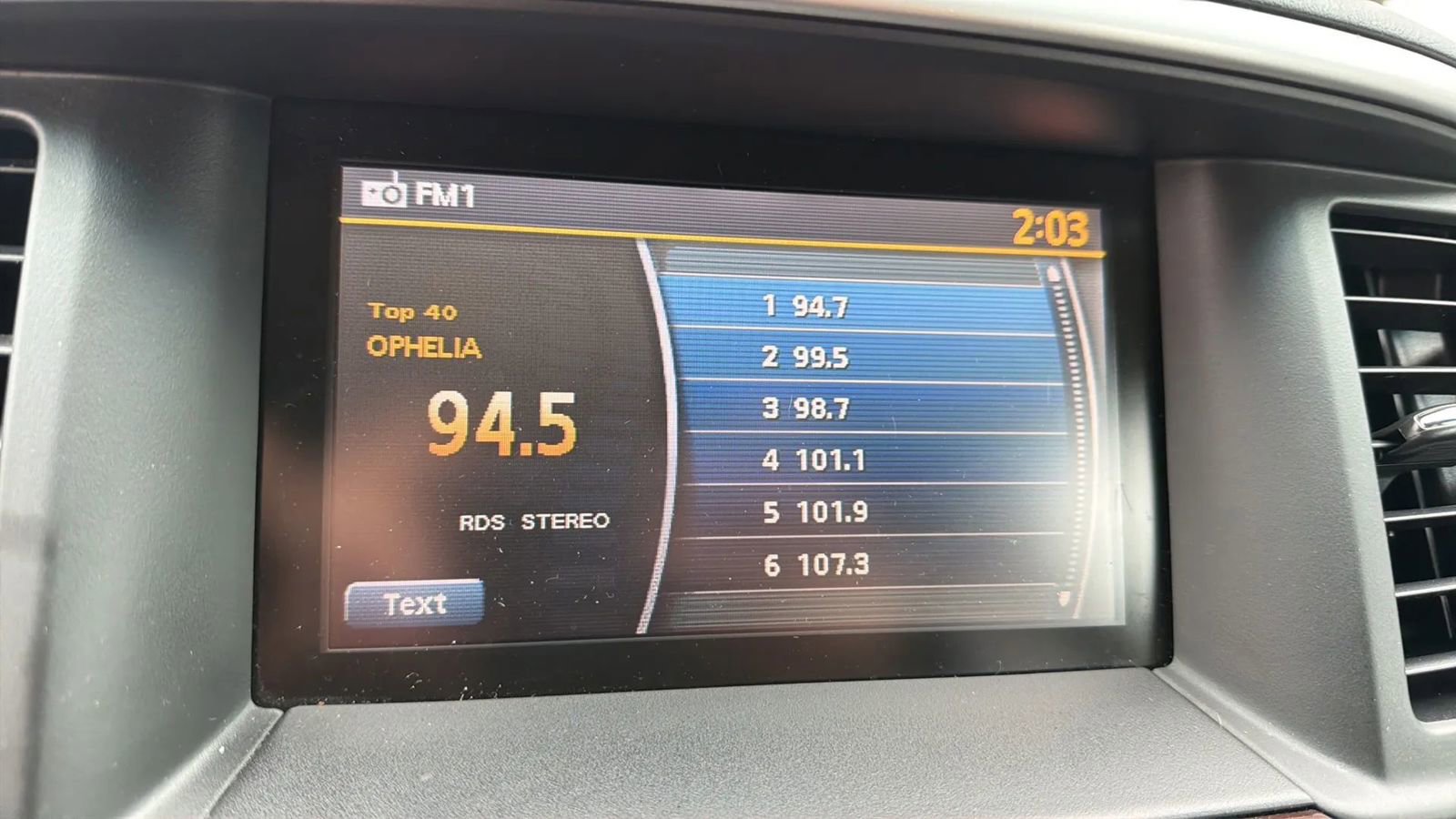 Used 2013 Nissan Pathfinder SL image 23