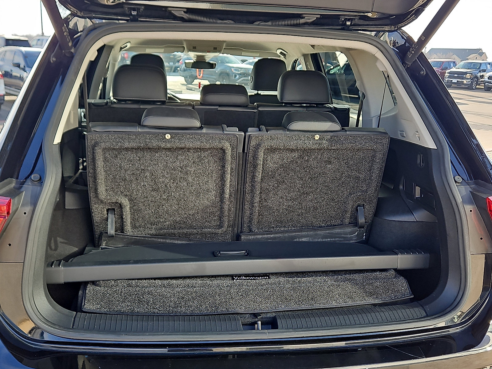 Certified 2022 Volkswagen Tiguan SE image 6