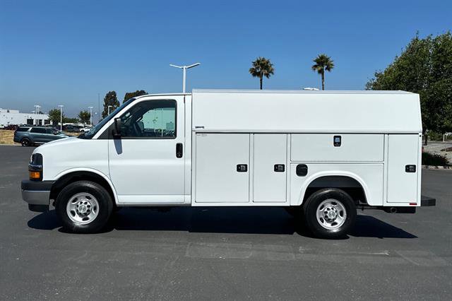 New 2024 Chevrolet Express 3500 w/ Power Convenience Package image 7
