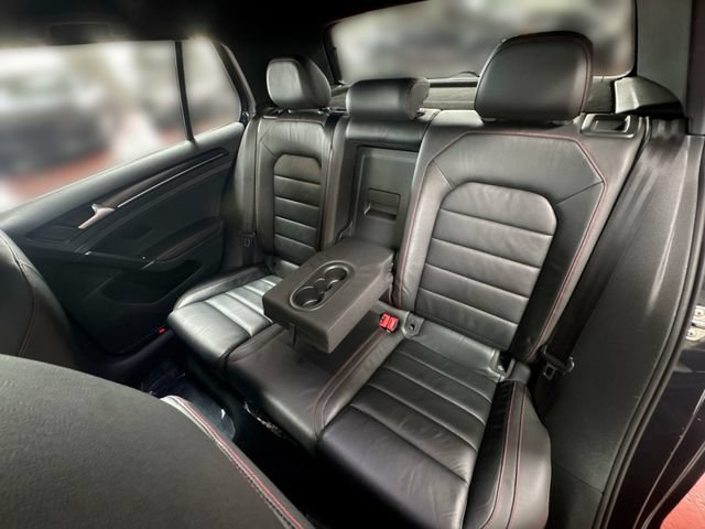 Used 2015 Volkswagen GTI SE FWD image 25