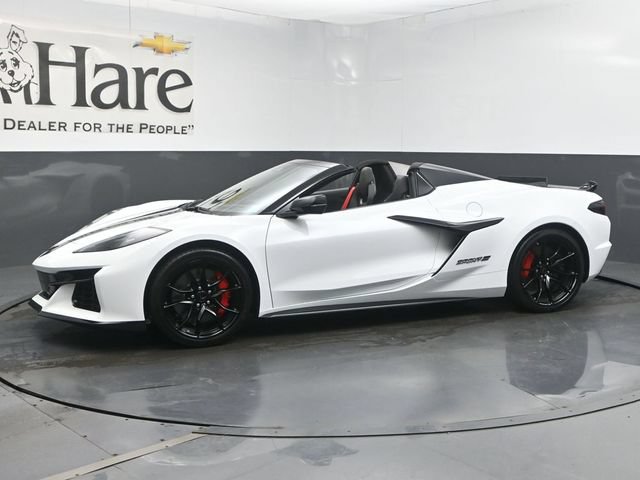 Used 2027 Chevrolet Corvette Grand Sport w/ Stealth Interior Trim Package RWD image 32
