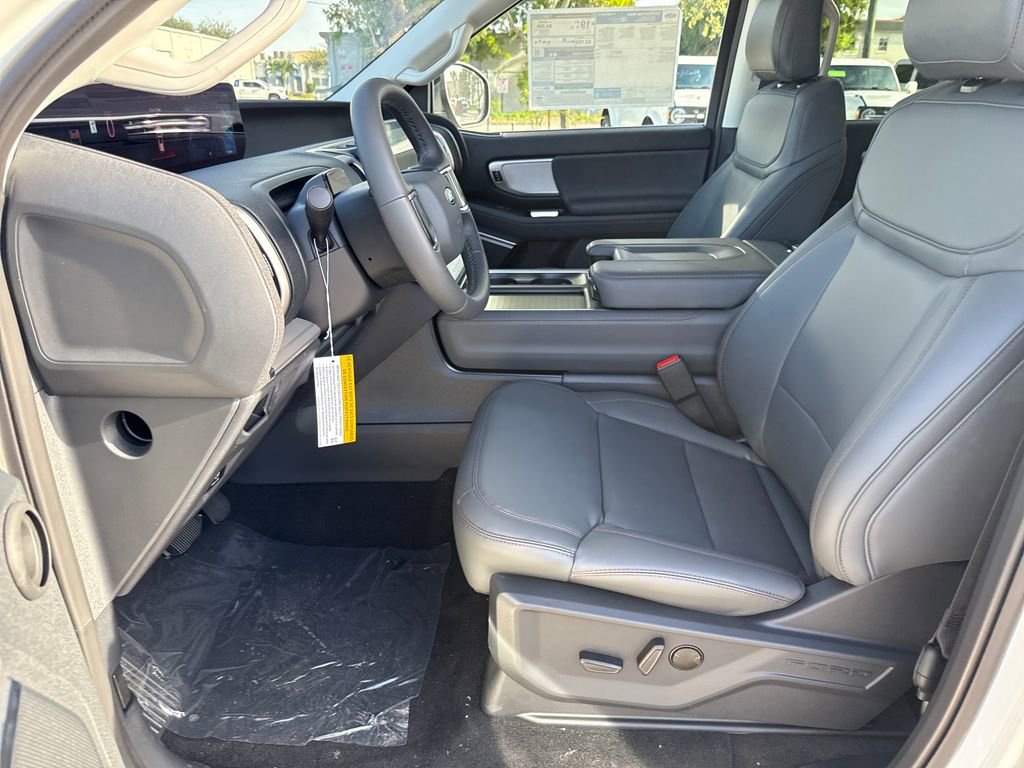 New 2025 Ford Expedition Max Active image 22