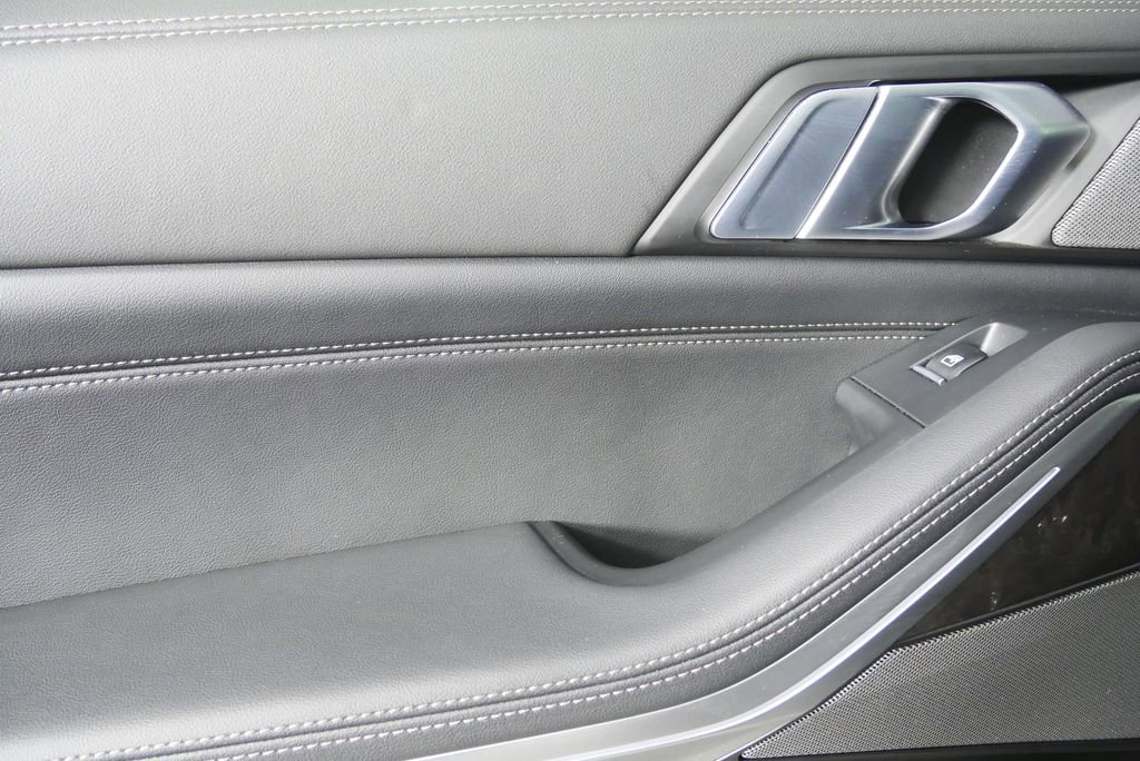Used 2025 BMW X5 xDrive40i image 14