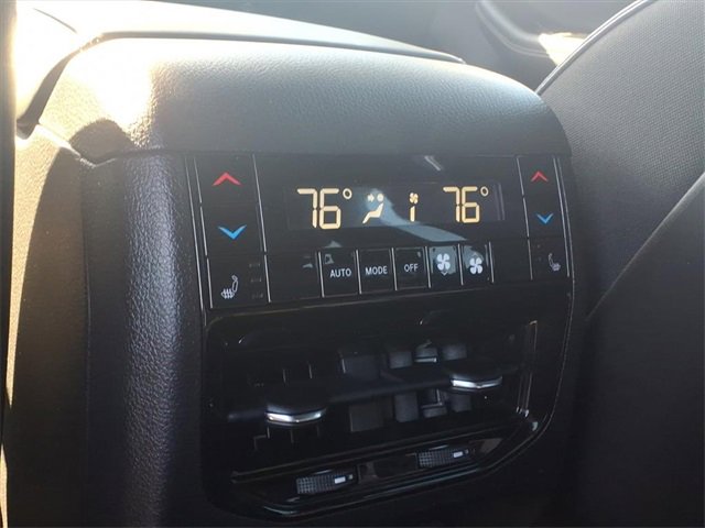 Certified 2022 Jeep Grand Cherokee L Overland w/ Luxury Tech Group IV image 25