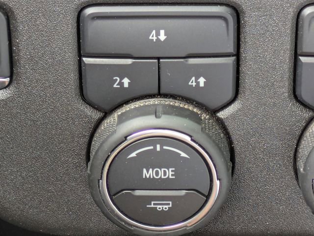 Used 2025 Chevrolet Silverado 2500 LT w/ Convenience Package image 27