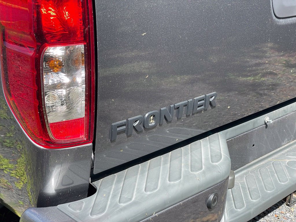 Used 2020 Nissan Frontier SV w/ Midnight Edition Floor Mats AWD/4WD image 28