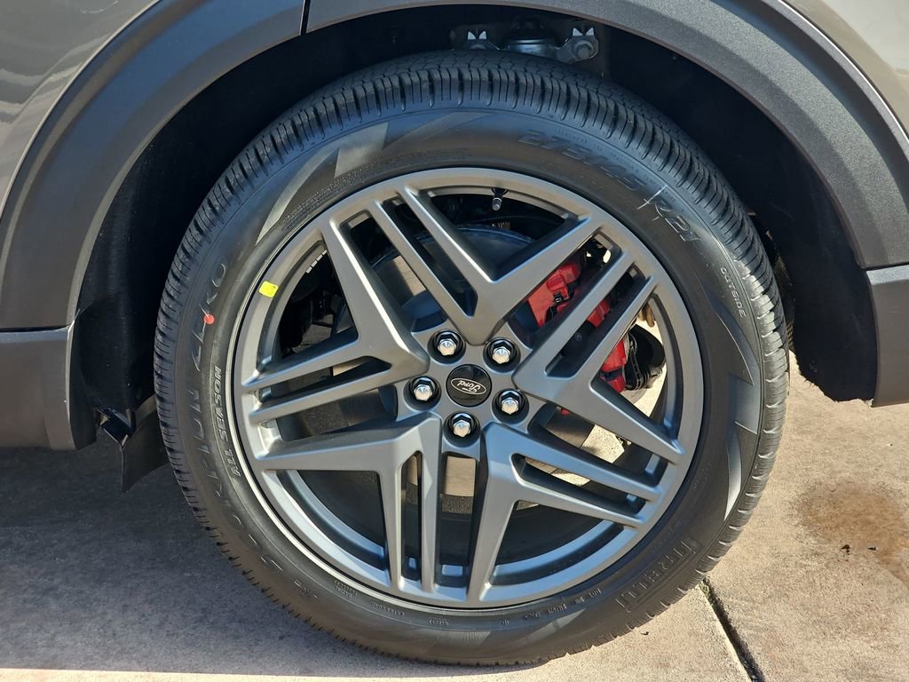 New 2026 Ford Explorer ST w/ Sun And Sound Package image 38