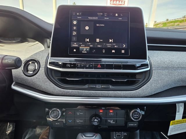 New 2026 Jeep Compass Latitude image 15