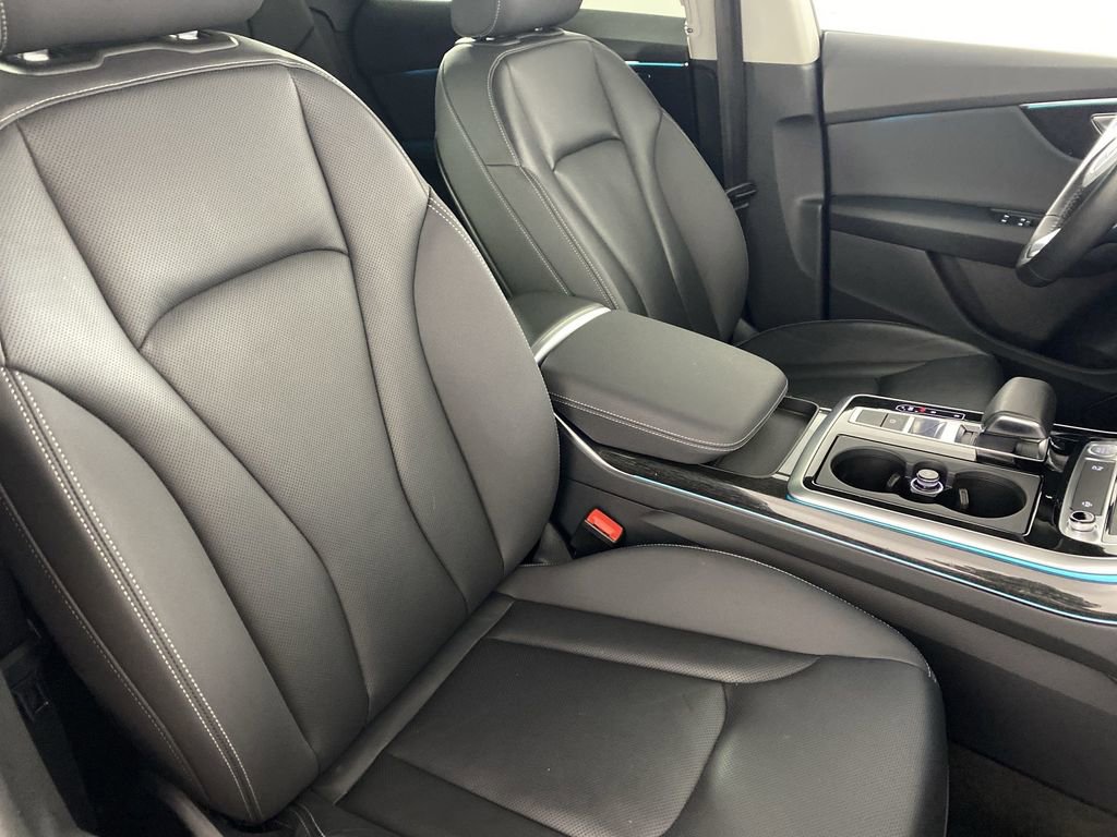 Used 2019 Audi Q8 Premium Plus w/ Premium Plus image 31
