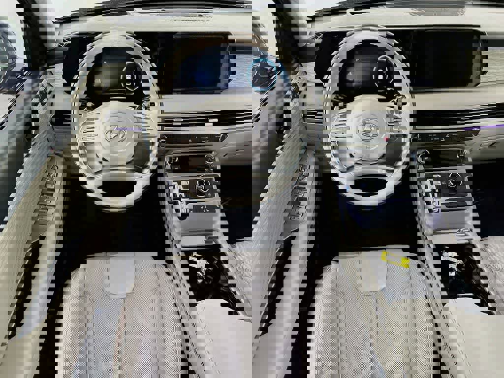 Used 2024 Hyundai Palisade Calligraphy FWD image 9