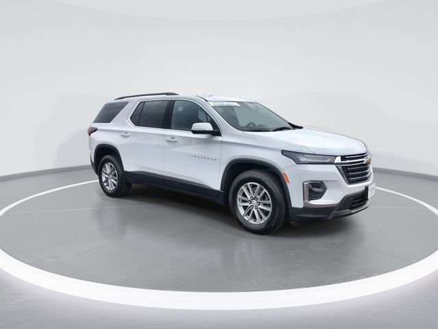Used 2023 Chevrolet Traverse LT AWD/4WD image 2