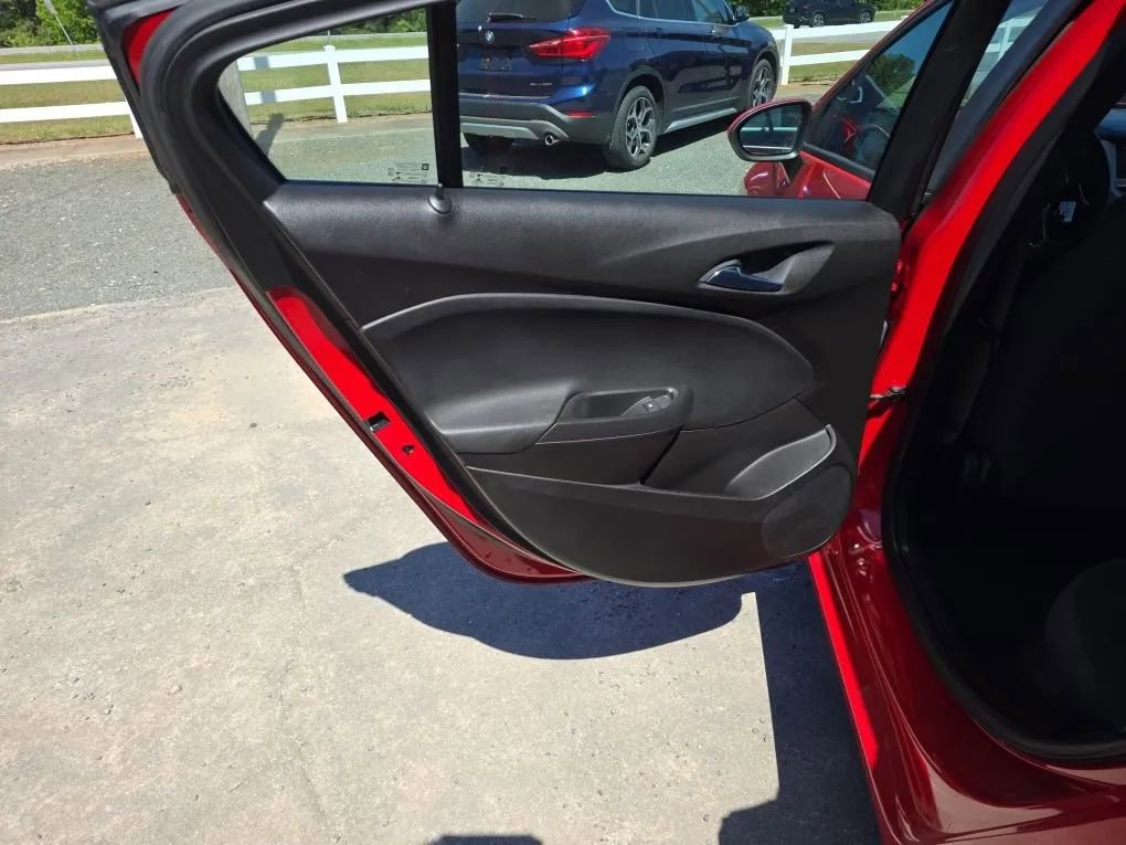 Used 2017 Chevrolet Cruze LS FWD image 35