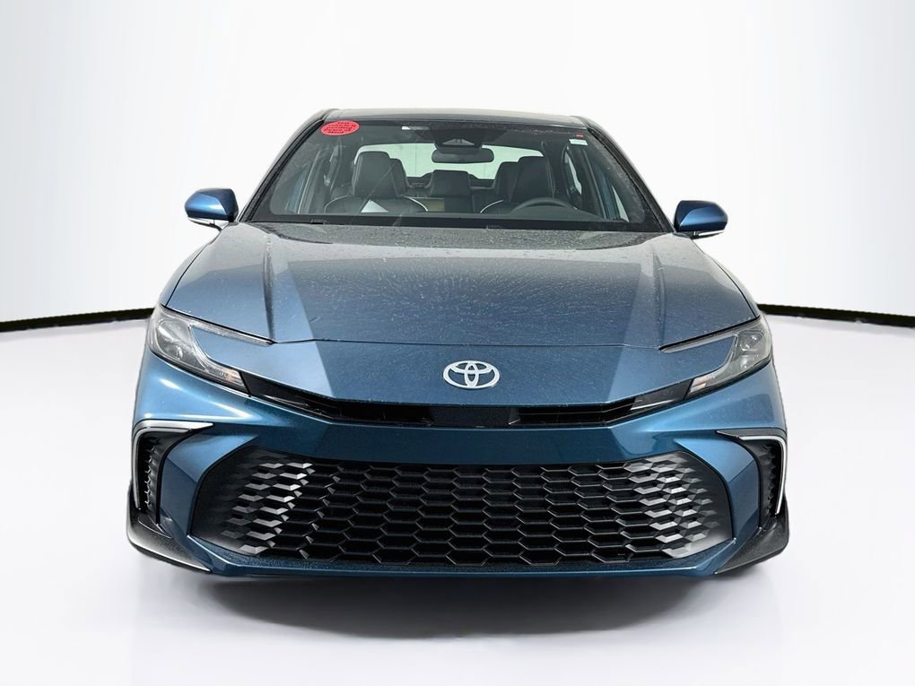 Used 2026 Toyota Camry SE FWD image 2