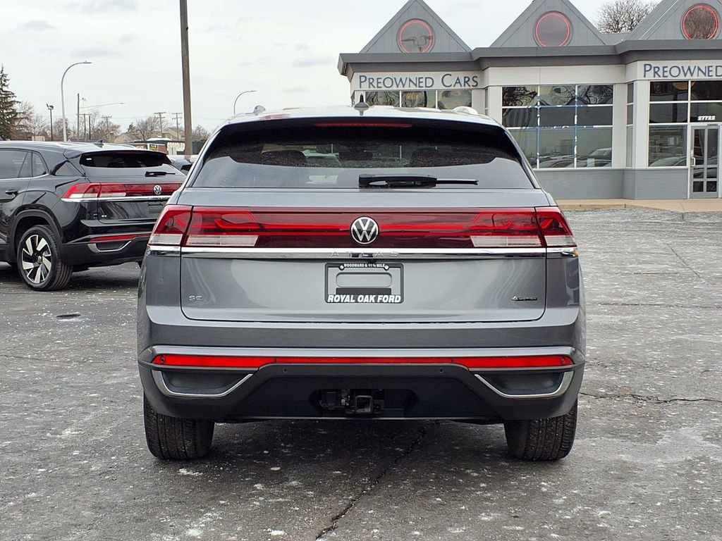 Used 2025 Volkswagen Atlas Cross Sport SE image 19