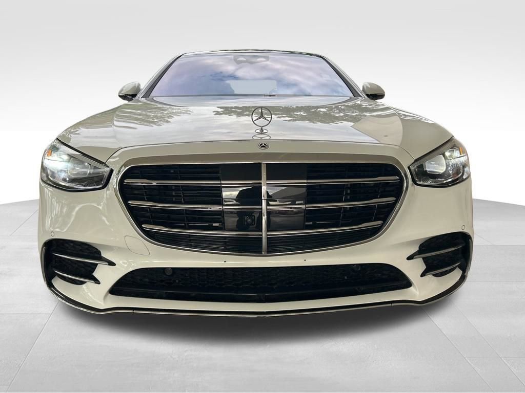 Used 2024 Mercedes-Benz S 580e 4MATIC Sedan w/ AMG Line image 12