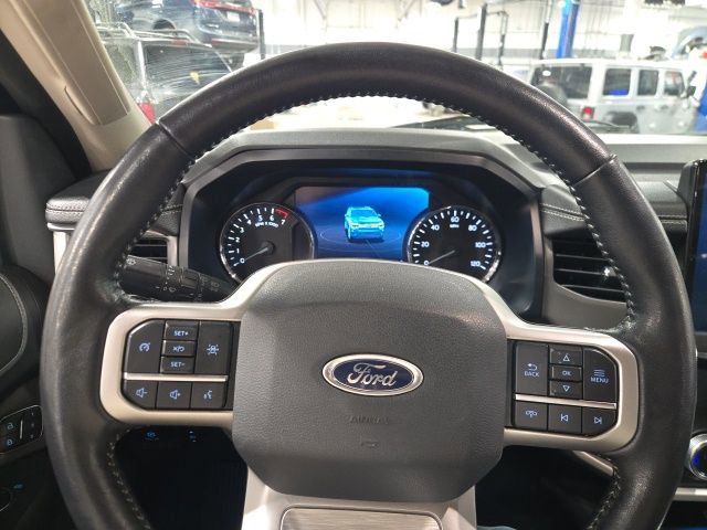 Used 2023 Ford Expedition Max XLT image 18
