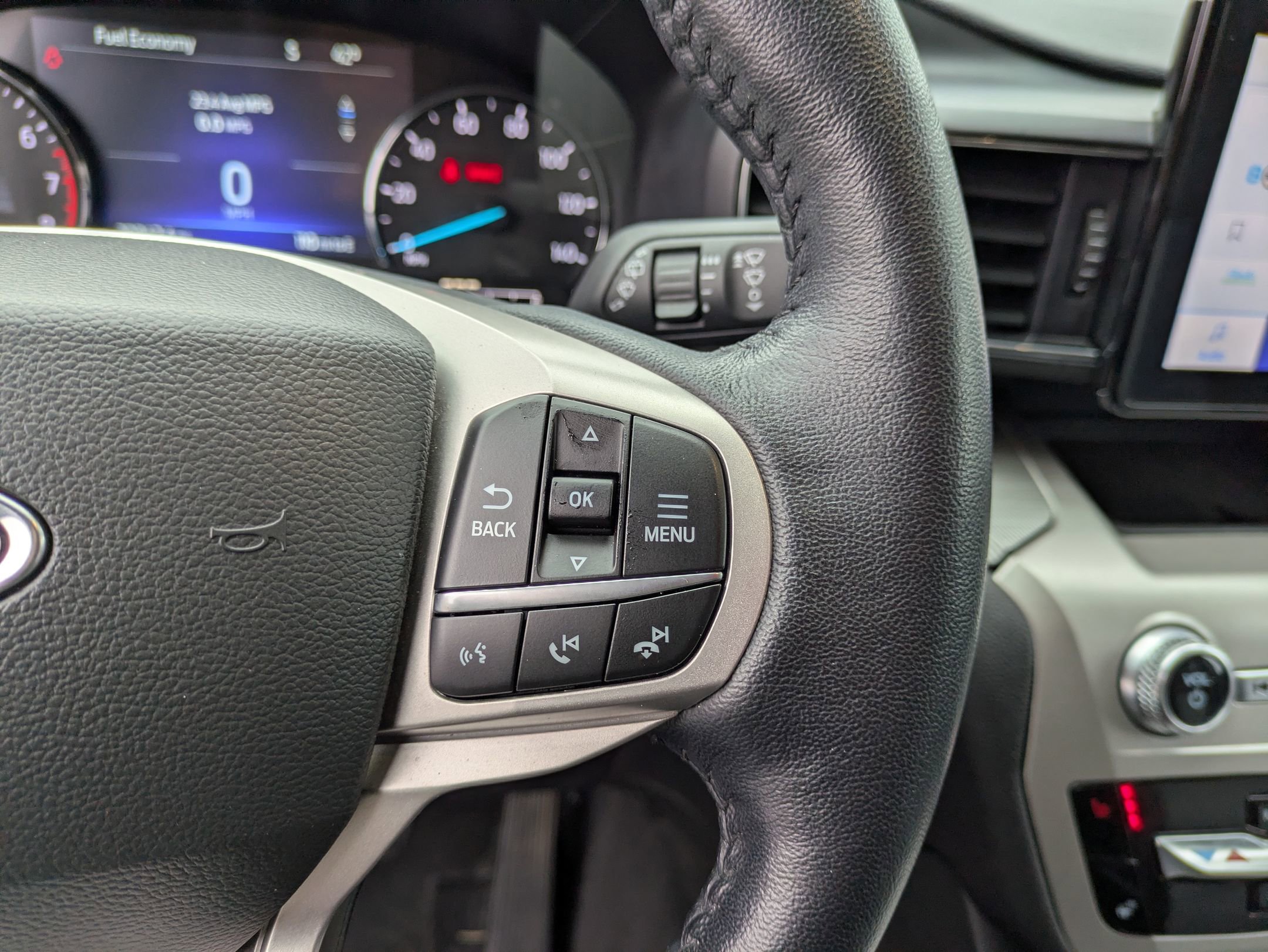 Certified 2022 Ford Explorer XLT w/ Equipment Group 202A image 19