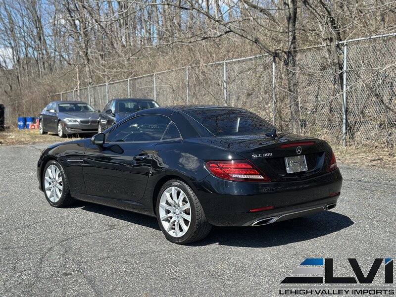 Used 2017 Mercedes-Benz SLC 300 image 4
