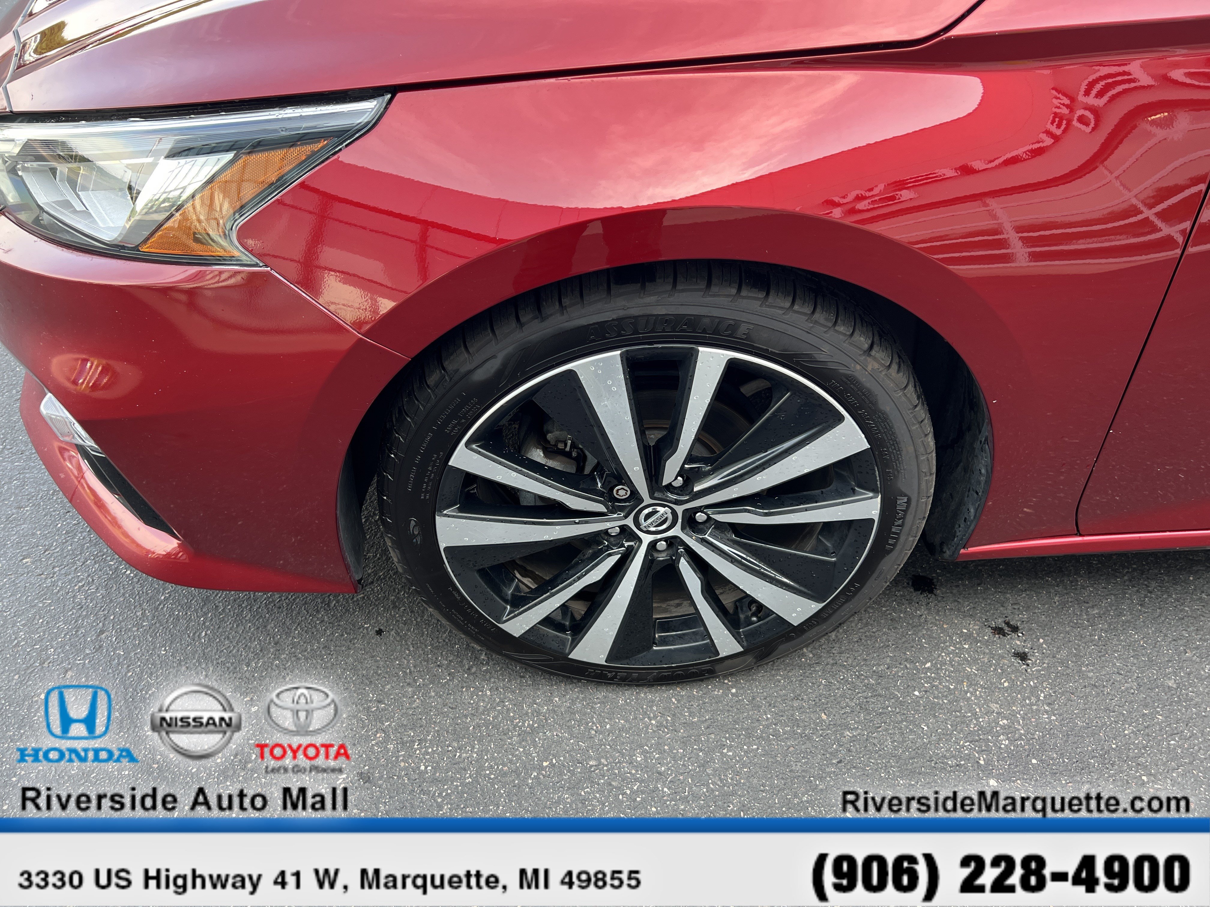 Used 2019 Nissan Altima 2.5 Platinum FWD image 11