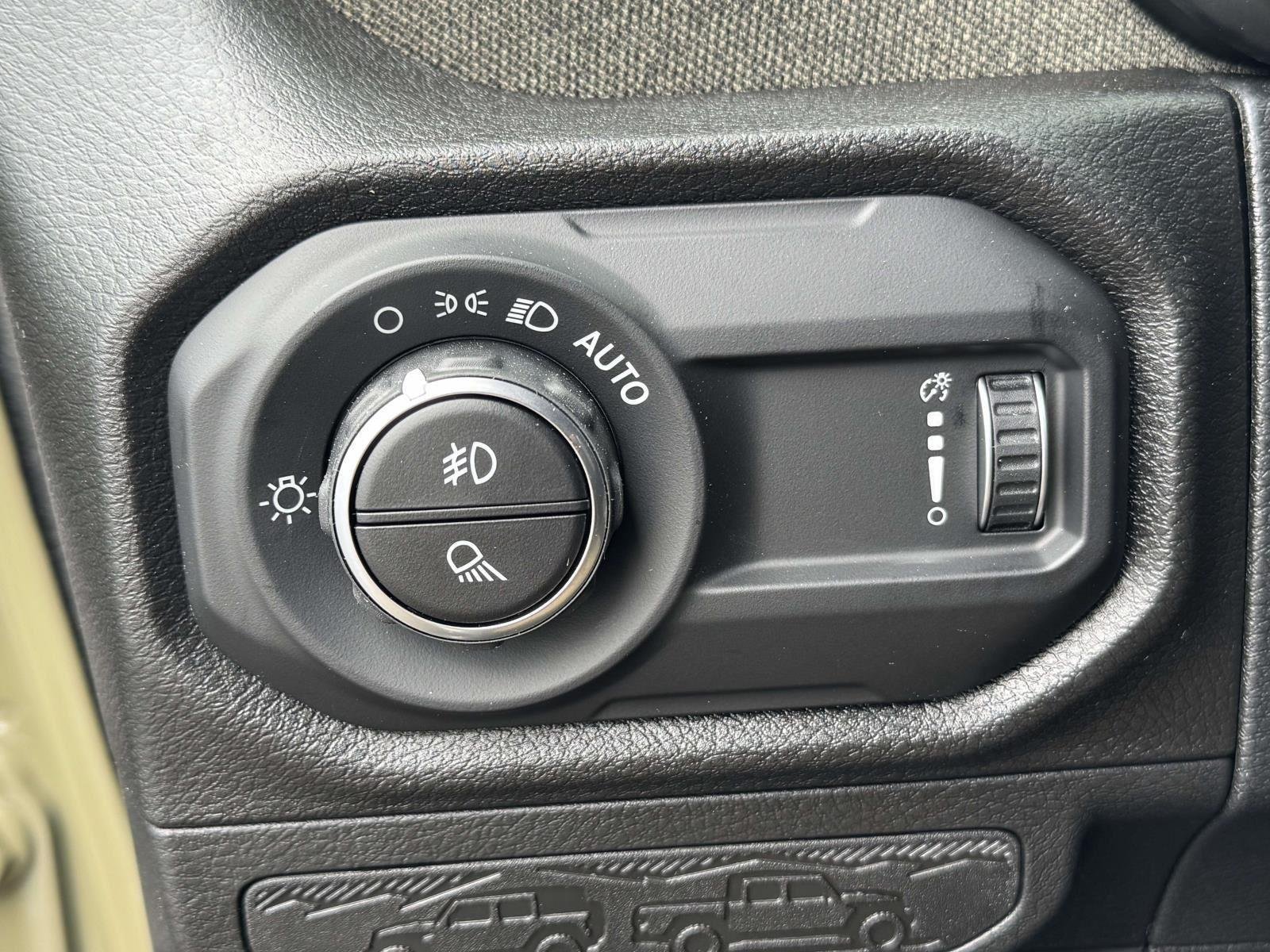 New 2026 Jeep Gladiator Willys AWD/4WD image 8