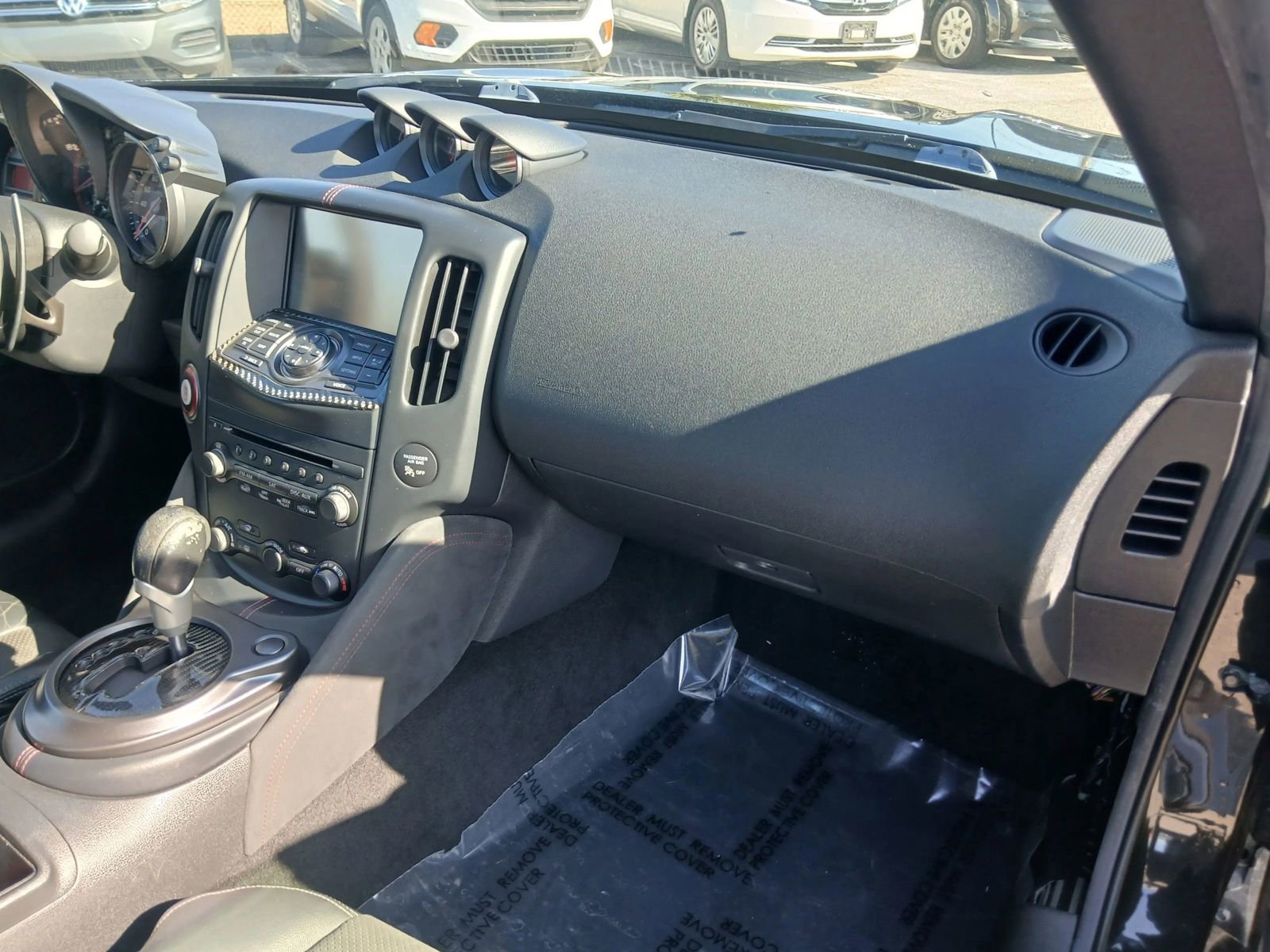 Used 2015 Nissan 370Z NISMO image 15