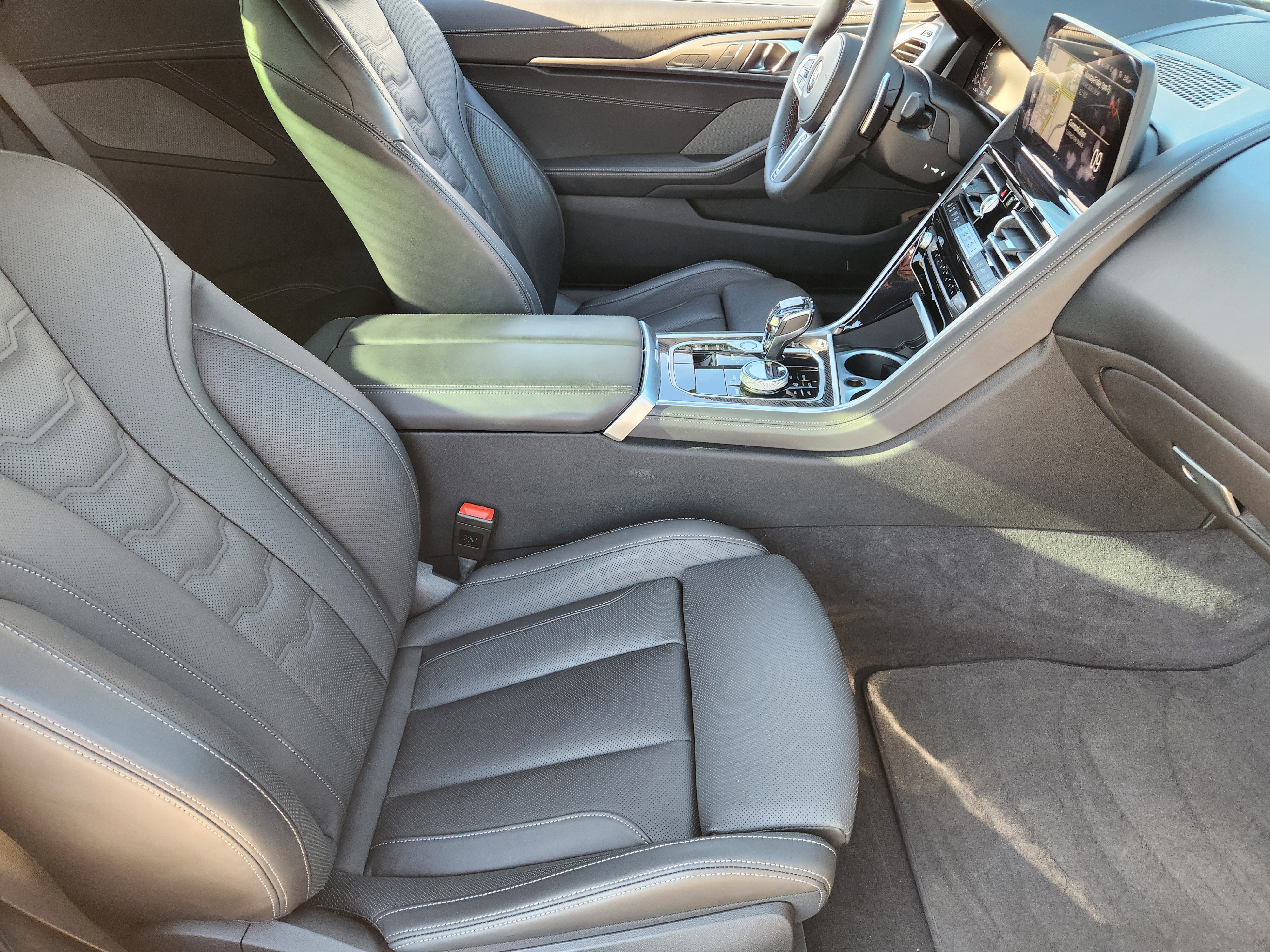 Used 2024 BMW M850i xDrive image 17