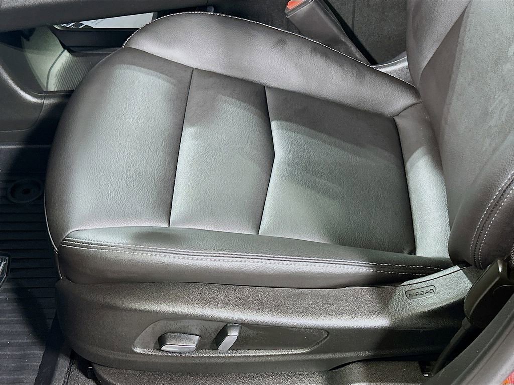 Used 2024 Cadillac XT5 Luxury w/ LPO, Floor Liner Package image 15