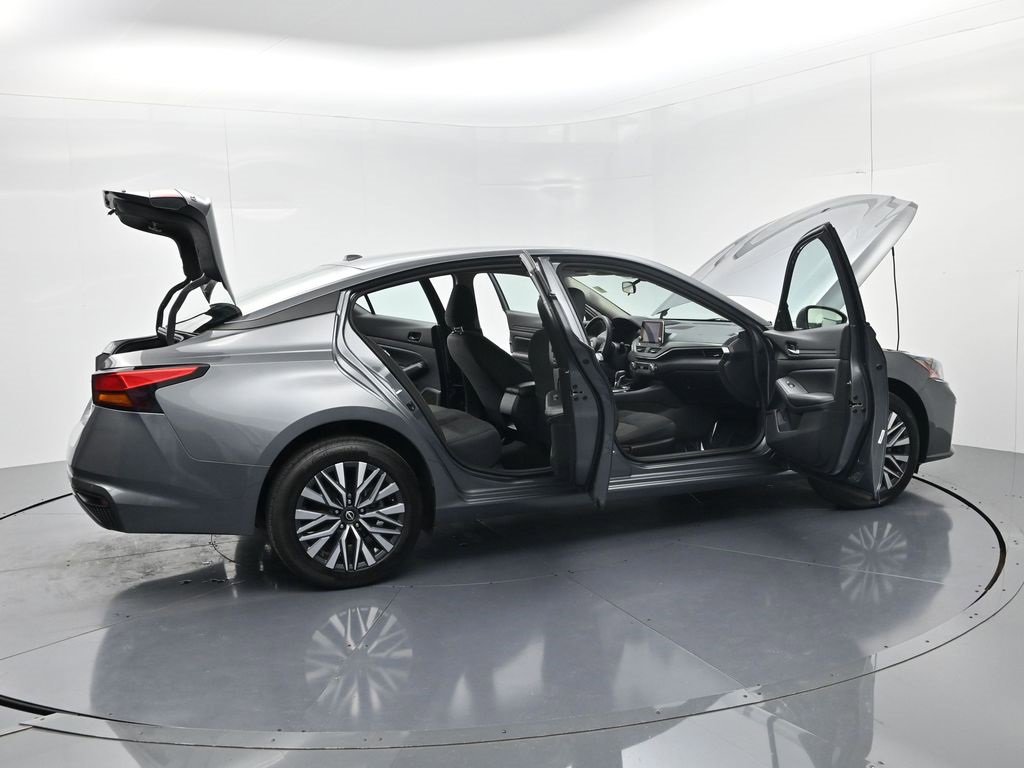 Used 2024 Nissan Altima 2.5 SV image 66
