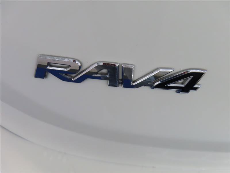 Used 2015 Toyota RAV4 Limited image 14