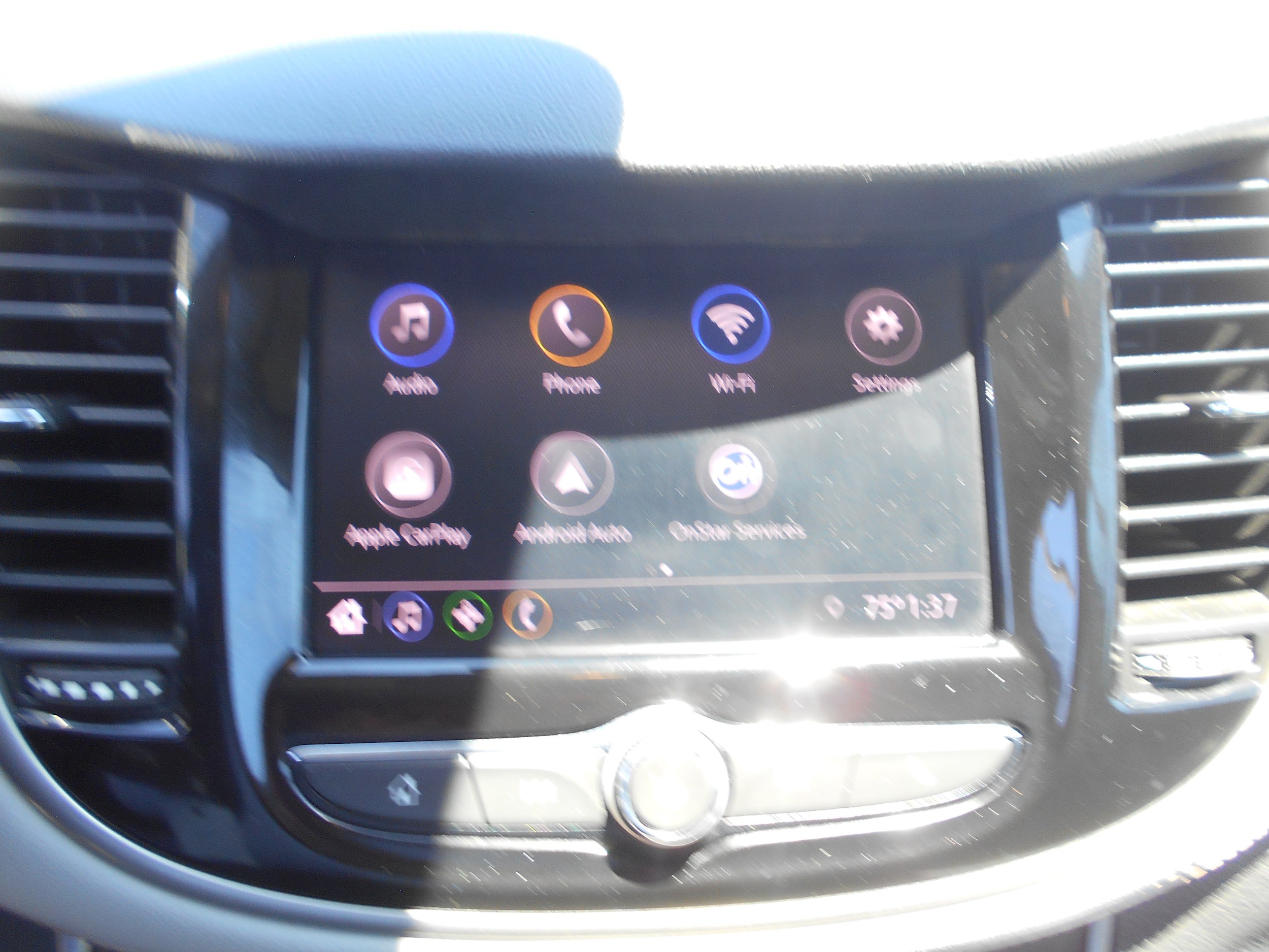 Used 2020 Chevrolet Trax LT FWD image 14