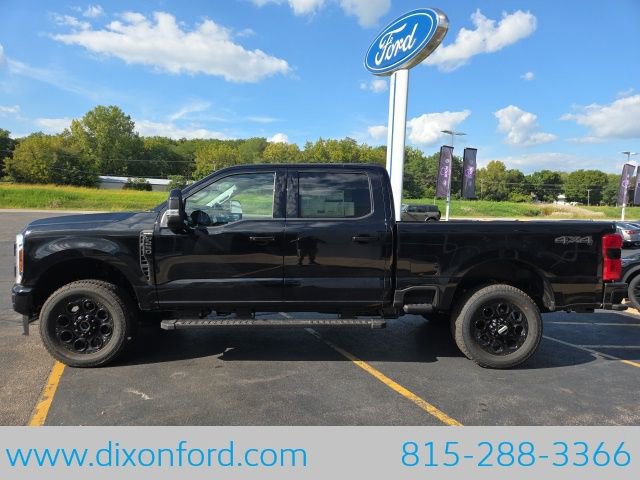 New 2026 Ford F250 Lariat w/ Black Appearance Package image 5