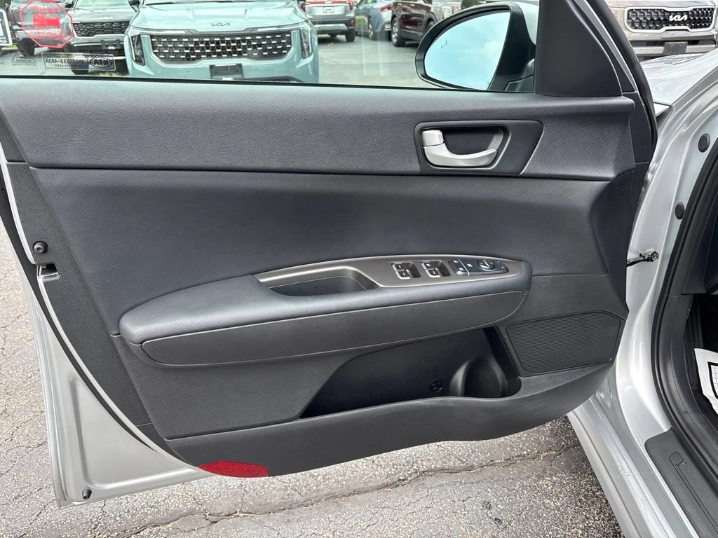 Used 2019 Kia Optima LX FWD image 21