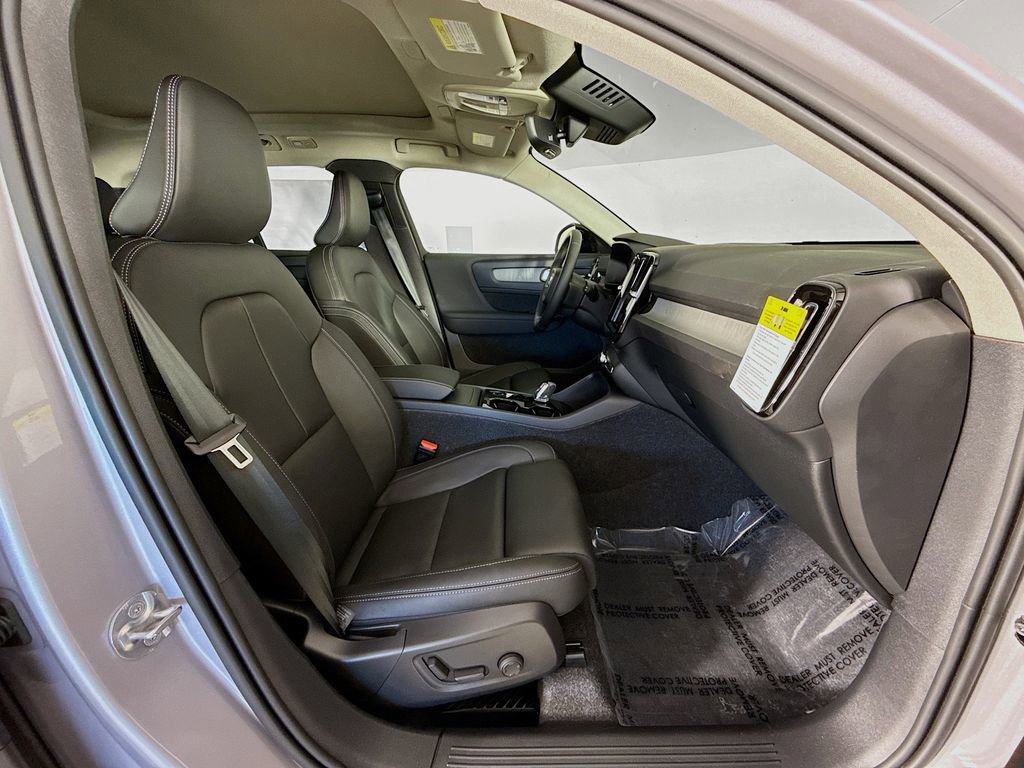 Certified 2026 Volvo XC40 B5 Ultra w/ Climate Package AWD/4WD image 29