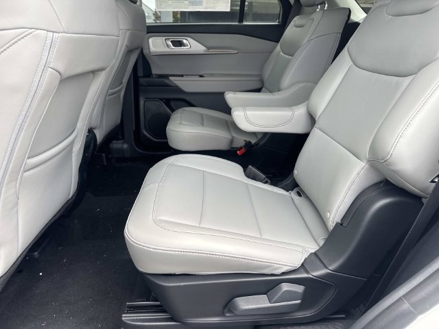 New 2026 Ford Explorer Active w/ Active Comfort Package RWD image 16