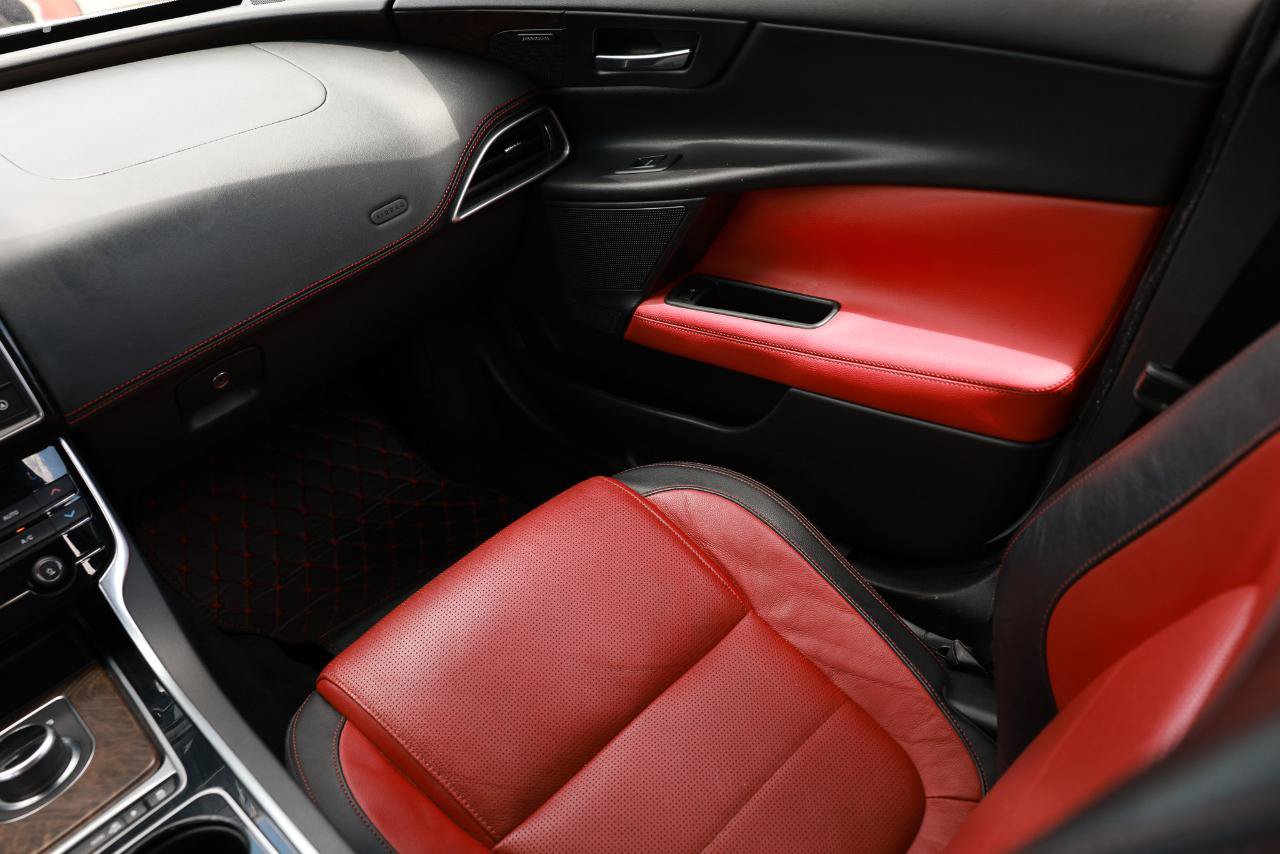 Used 2017 Jaguar XE R-Sport RWD image 22