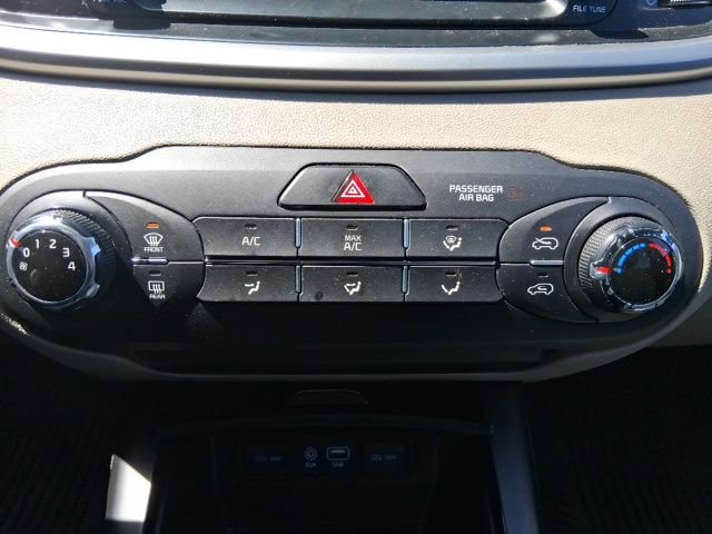 Used 2020 Kia Sorento LX image 21