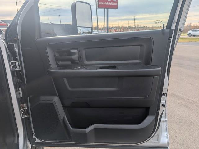 Used 2014 RAM 3500 Tradesman image 20