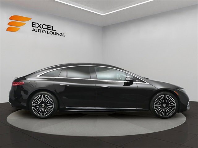Used 2022 Mercedes-Benz EQS 580 4MATIC Sedan image 6