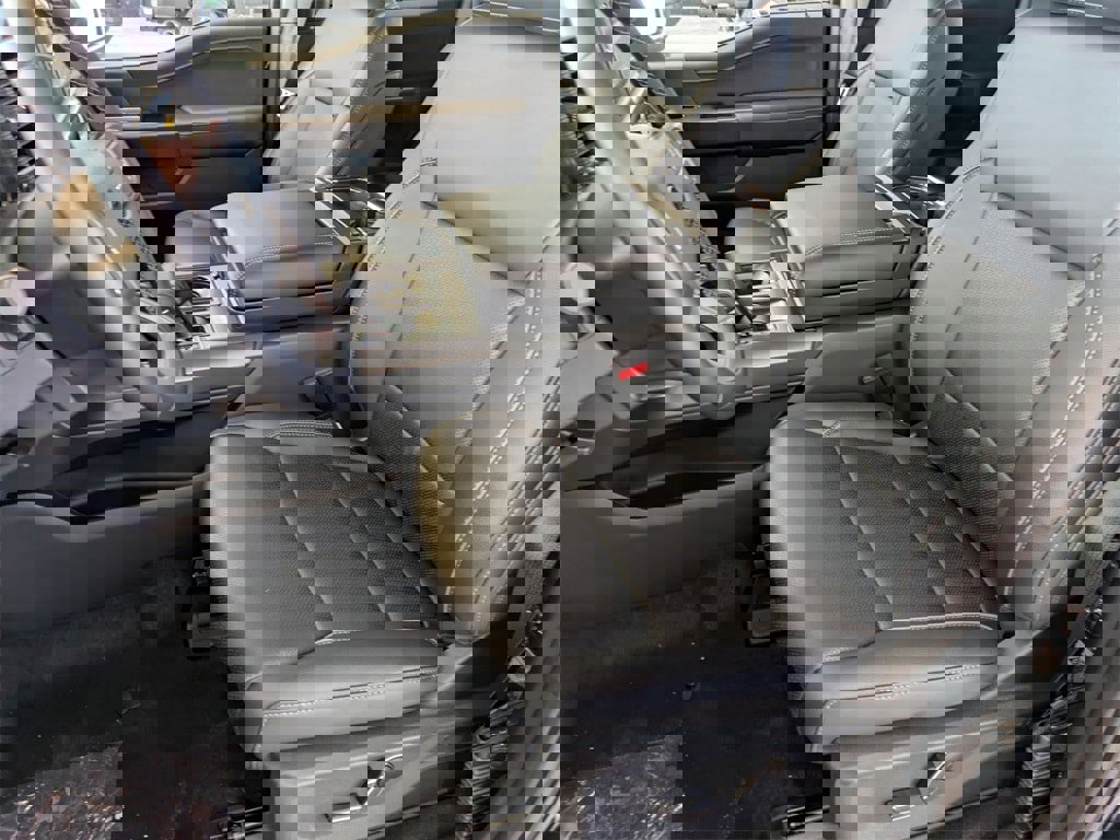 New 2025 Ford F150 Lariat w/ Equipment Group 502A High image 16