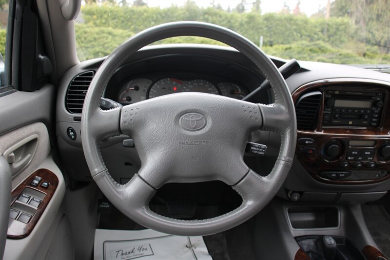 Used 2002 Toyota Sequoia SR5 AWD/4WD image 19
