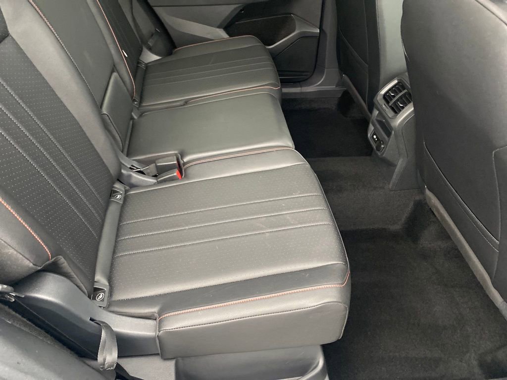 Used 2024 Volkswagen Tiguan Wolfsburg Edition image 27