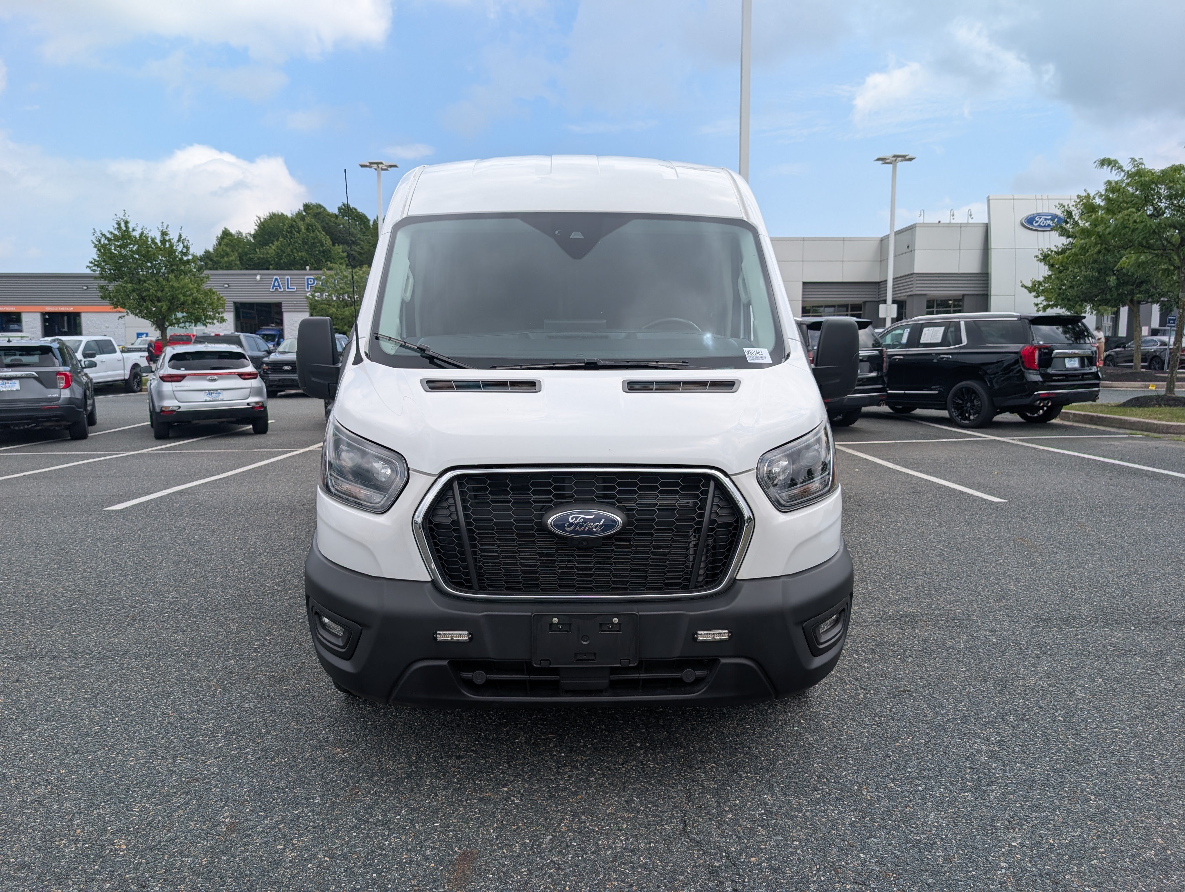 Used 2025 Ford Transit 350 148 Medium Roof RWD image 8