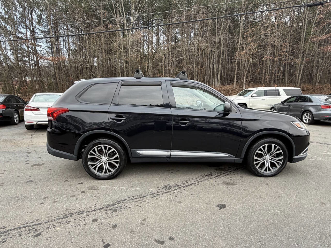 Used 2016 Mitsubishi Outlander SEL image 4