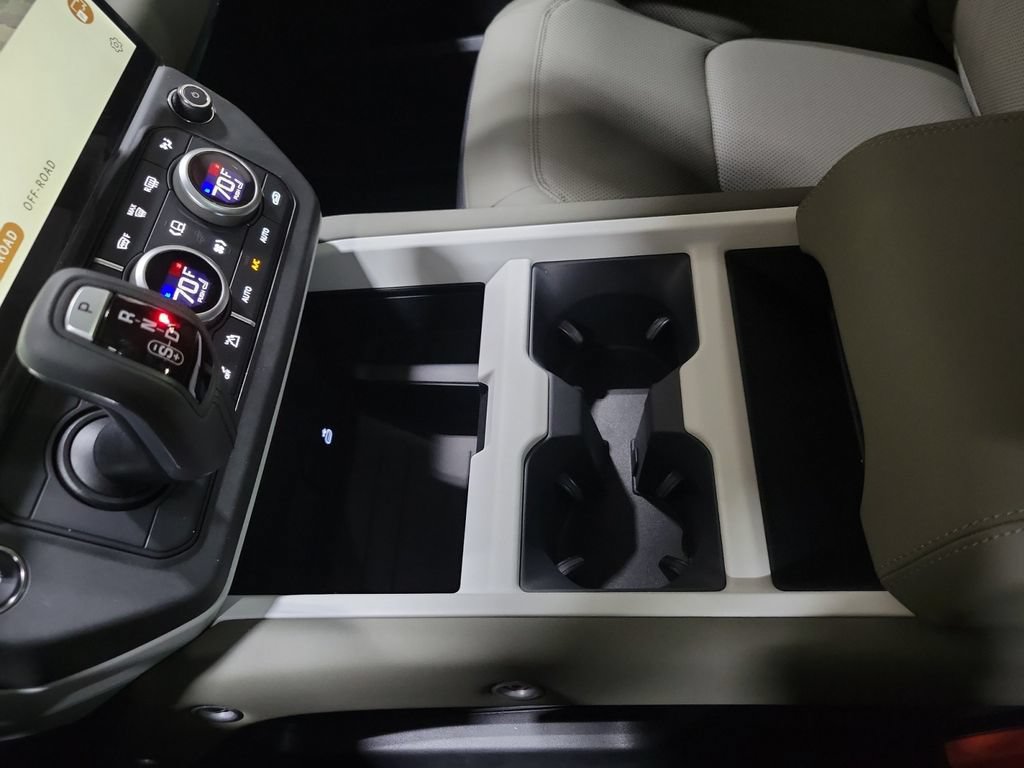 New 2026 Land Rover Defender 110 S AWD/4WD image 20