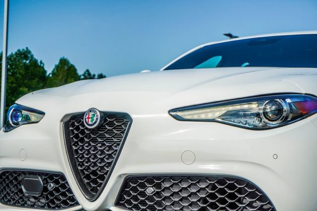 Used 2023 Alfa Romeo Giulia Sprint AWD/4WD image 2