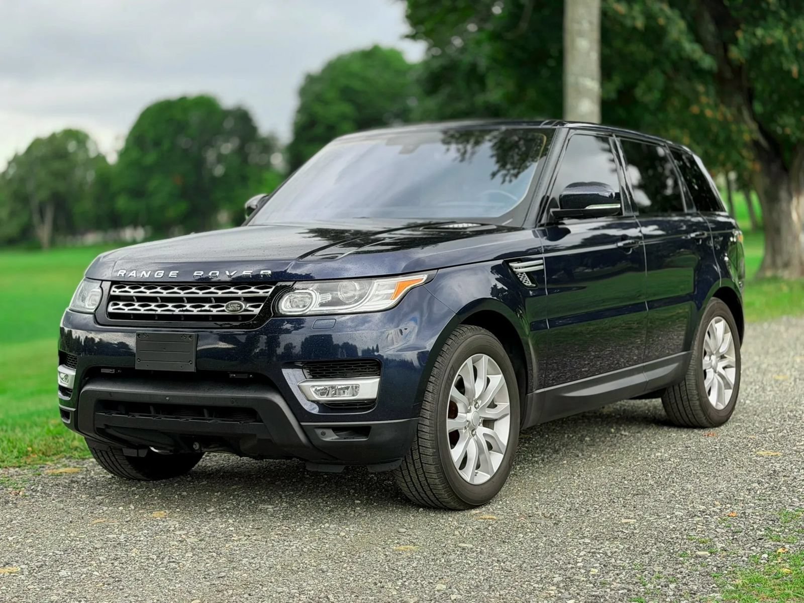 Used 2016 Land Rover Range Rover Sport HSE AWD/4WD image 17
