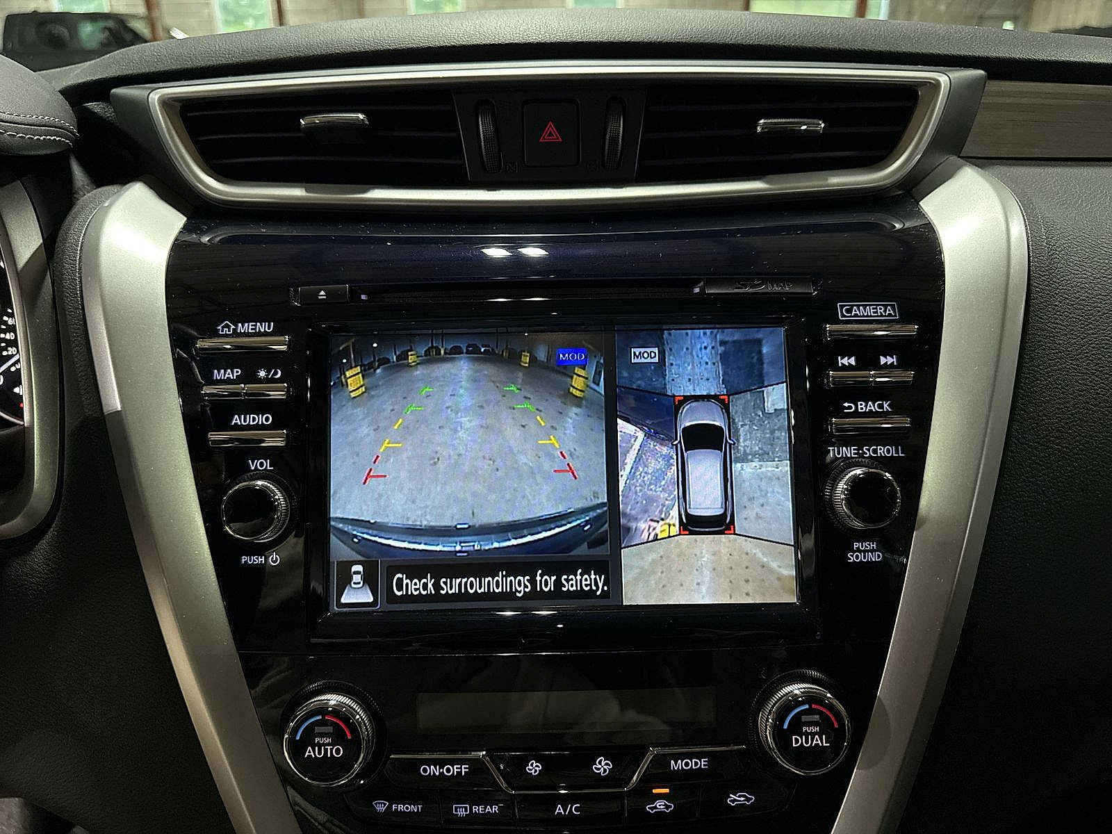Used 2017 Nissan Murano Platinum w/ Platinum Technology Package AWD/4WD image 26