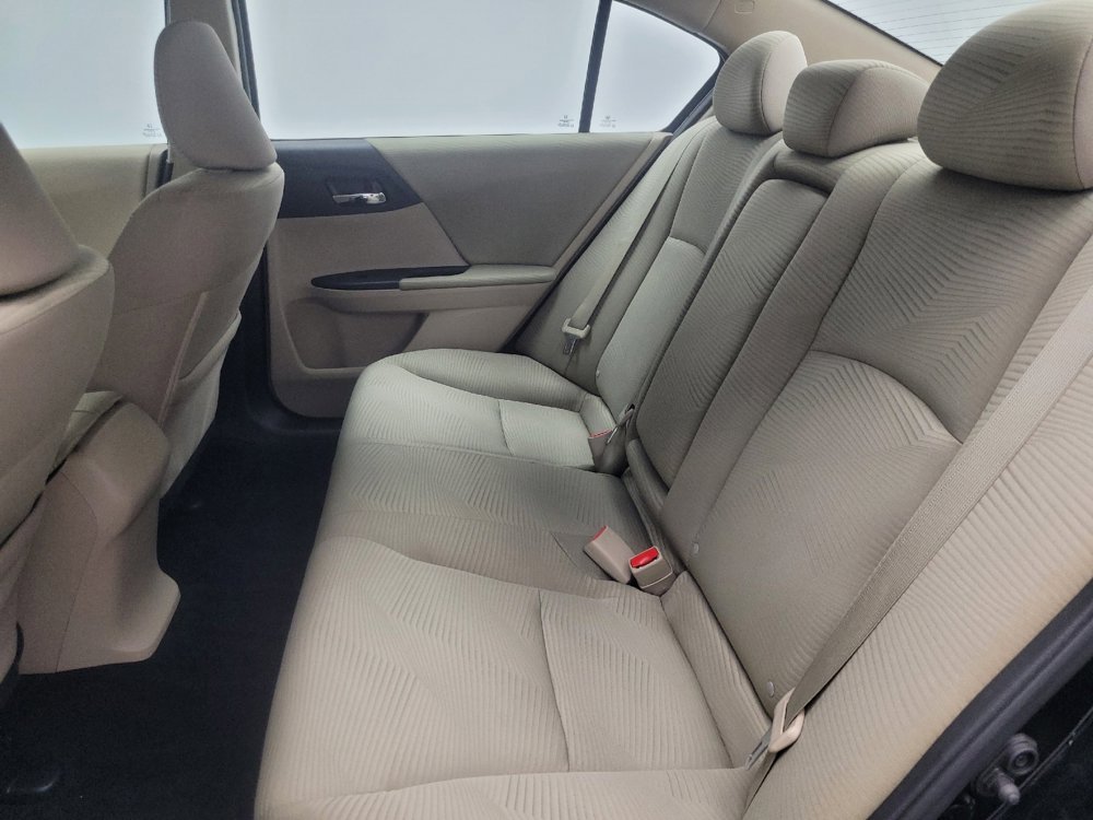 Used 2016 Honda Accord LX image 18