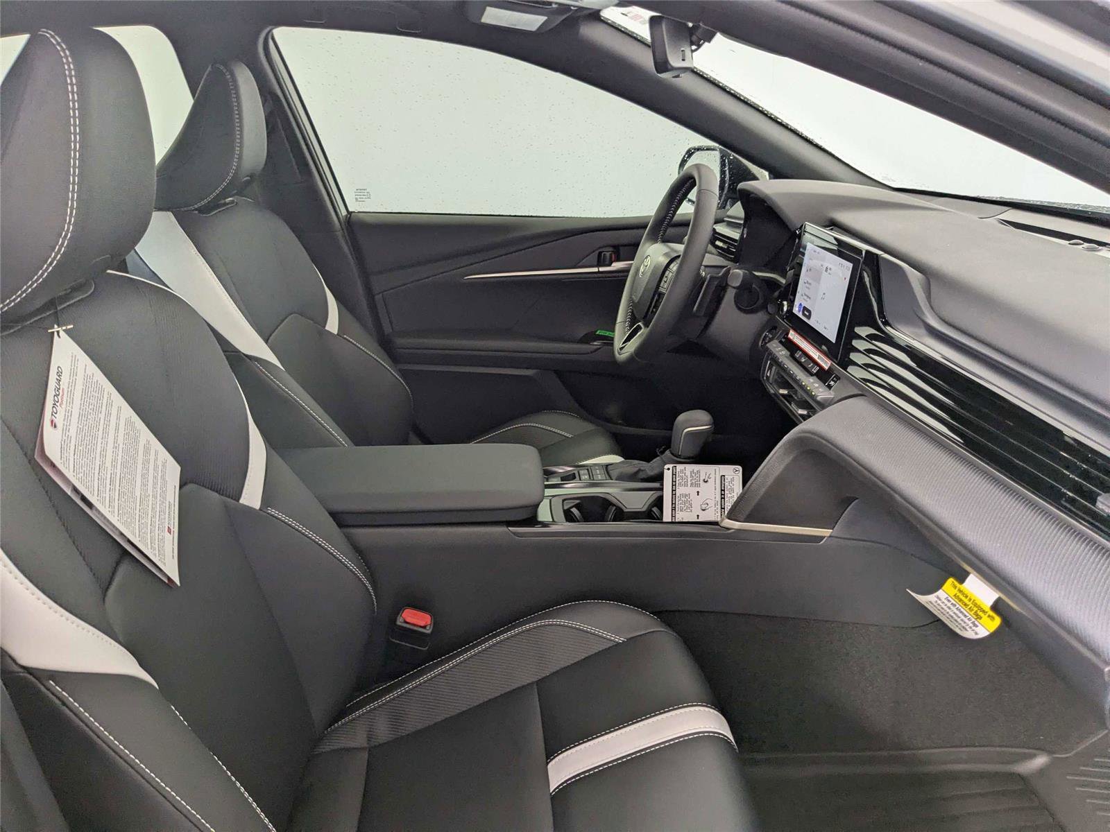 New 2026 Toyota Camry SE FWD image 19