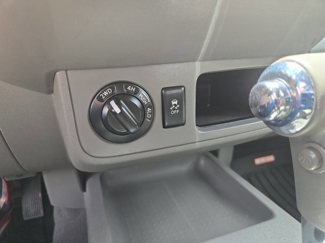 Used 2019 Nissan Frontier SV image 24